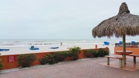 Las Brisas by TRS