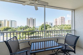 Marco Beach Vacation Suites