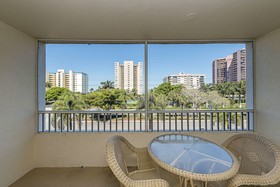 Marco Beach Vacation Suites