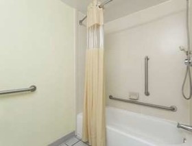 Days Inn by Wyndham Marianna
