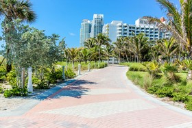 Madison South Beach Suites by SV Rentals