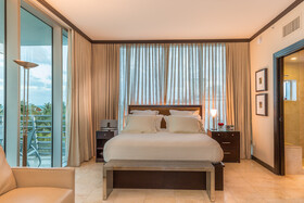 Christian Francis' Sapphire Suite Penthouse 09
