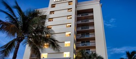 The Singer Oceanfront Resort, Curio Collection by Hilton