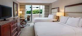 The Singer Oceanfront Resort, Curio Collection by Hilton