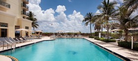 The Singer Oceanfront Resort, Curio Collection by Hilton