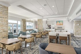 Homewood Suites Miami Airport / Blue Lagoon