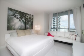 Icon Brickell Residences