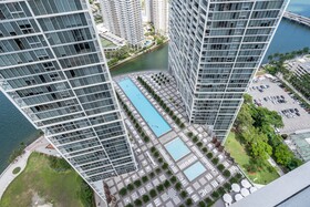 Icon Brickell Residences