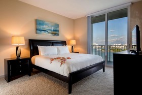 Mare Azur Miami Luxury Apartments by Grand Bay