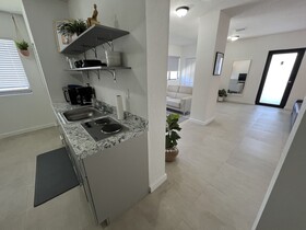 Renzzi Wynwood Apartments