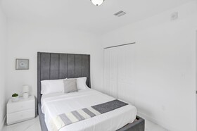 Renzzi Wynwood Apartments