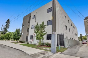 Renzzi Wynwood Apartments