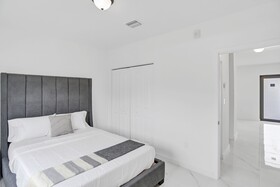 Renzzi Wynwood Apartments