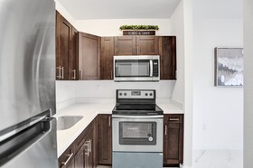 Renzzi Wynwood Apartments