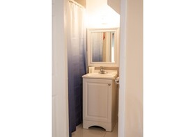 Miami River Inn By Renzzi