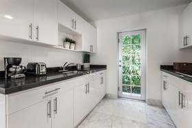 Mare Suites South Beach by Red Group Rentals
