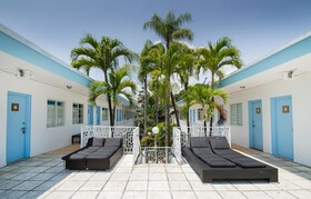 Aqua Hotel