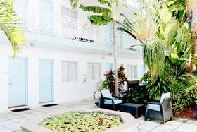 Aqua Hotel