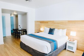 Aqua Hotel