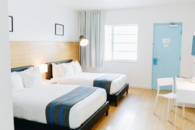 Aqua Hotel