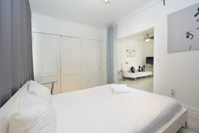 Art Deco Drexel Apartments