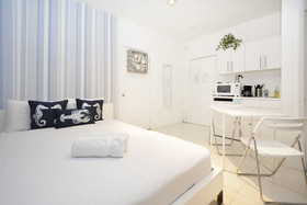 Art Deco Drexel Apartments