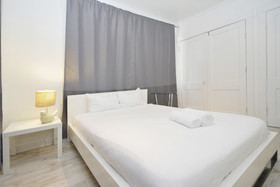 Art Deco Drexel Apartments