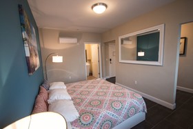 Beds n' Drinks Hostel