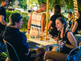 Beds n' Drinks Hostel