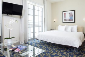 Congress Suites at the Strand