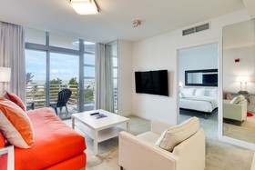 Congress Suites at the Strand