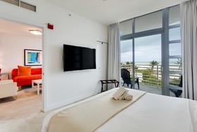 Congress Suites at the Strand