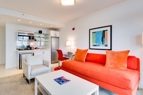 Congress Suites at the Strand