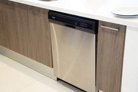 Moderno Residences By Bay Breeze