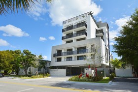 Moderno Residences By Bay Breeze