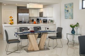 Moderno Residences By Bay Breeze