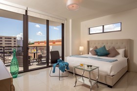 Moderno Residences By Bay Breeze