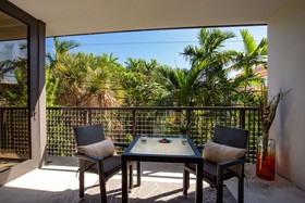 Moderno Residences By Bay Breeze