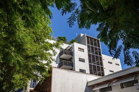 Moderno Residences By Bay Breeze
