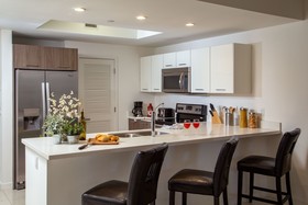 Moderno Residences By Bay Breeze