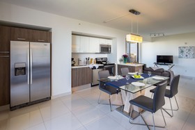 Moderno Residences By Bay Breeze