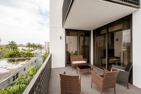Moderno Residences By Bay Breeze