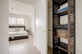 Moderno Residences By Bay Breeze