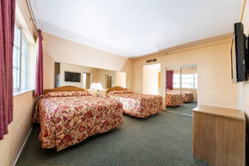 Ocean Beach Hotel