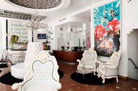 Posh Hostel