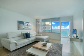 Seacoast Suites by Pelicanstay