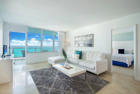 Seacoast Suites by Pelicanstay