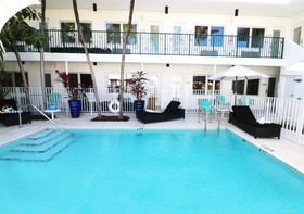 Seaside All Suites Hotel