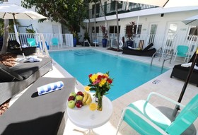 Seaside All Suites Hotel