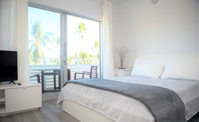 12th & Ocean Suites by LuxUrban